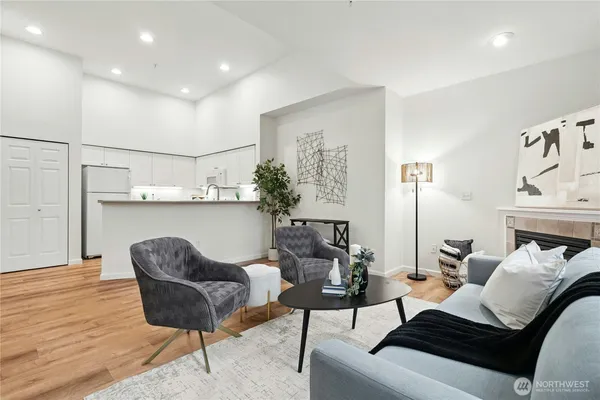 $360,000 | 16125 Juanita Woodinville Way Northeast, Unit 2202, Bothell, WA 98011