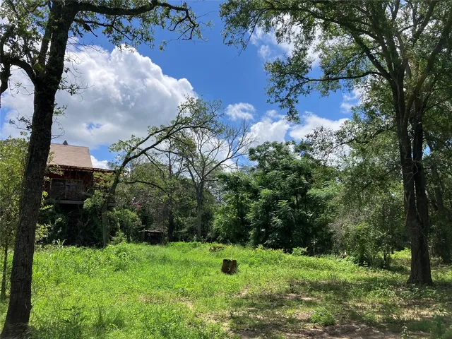 $229,700 | 693 St Mary's Road, Rosanky, TX 78953