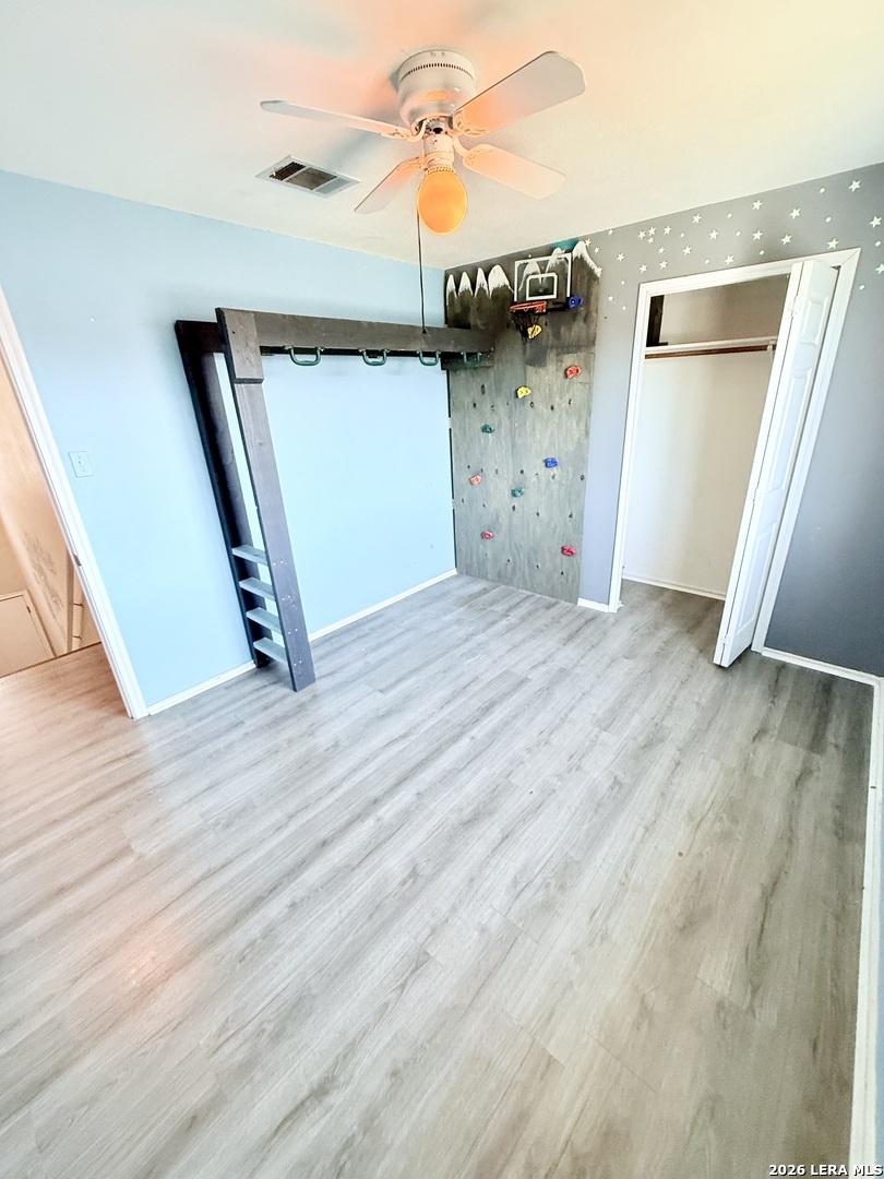 13916 Randalstone Drive Pflugerville, TX 78660 - Photo 19 of 32 a view of a garage