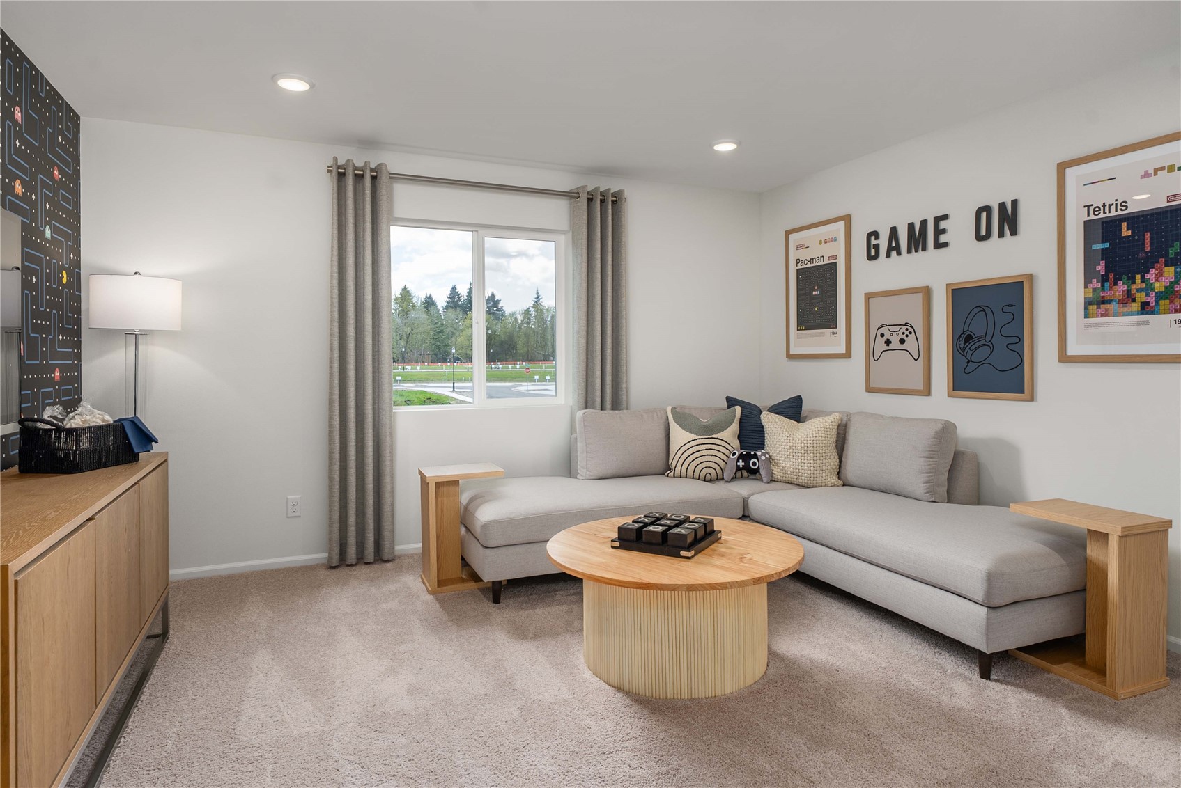 13411 324th Avenue Southeast Sultan, WA 98294 - Photo 12 of 23 a living room with furniture and a lamp