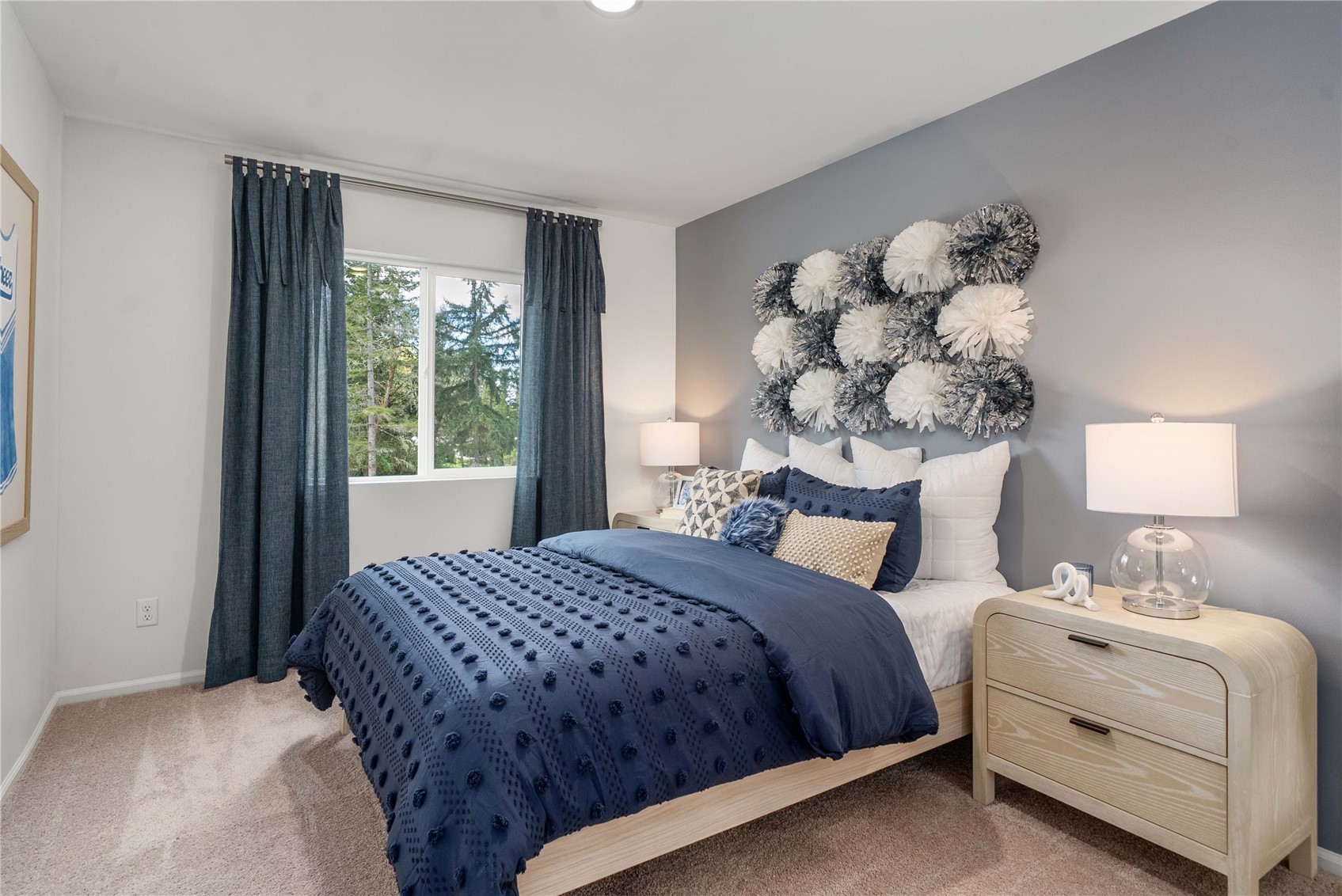 13411 324th Avenue Southeast Sultan, WA 98294 - Photo 14 of 23 a bedroom with a bed and window