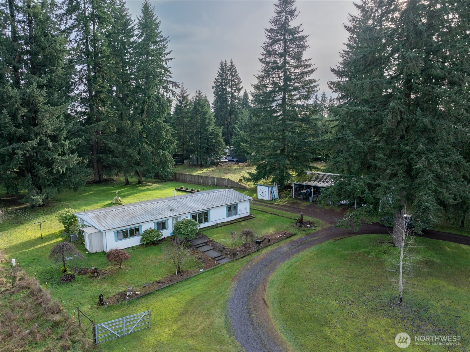 17120 Stonehaven Lane Southwest Rochester, WA 98579 - Photo 3 of 34 Gallery Image 3