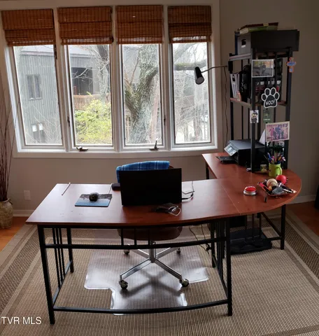 $268,500 | 323 Hickory Bluff, Johnson City, TN 37601