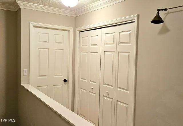 $268,500 | 323 Hickory Bluff, Johnson City, TN 37601