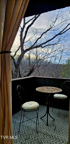 $268,500 | 323 Hickory Bluff, Johnson City, TN 37601