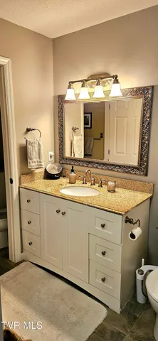 $268,500 | 323 Hickory Bluff, Johnson City, TN 37601