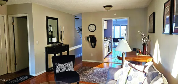 $268,500 | 323 Hickory Bluff, Johnson City, TN 37601