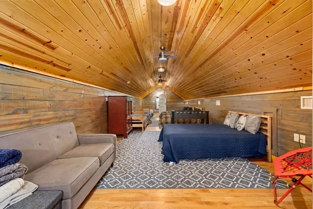 a view of a walk in closet