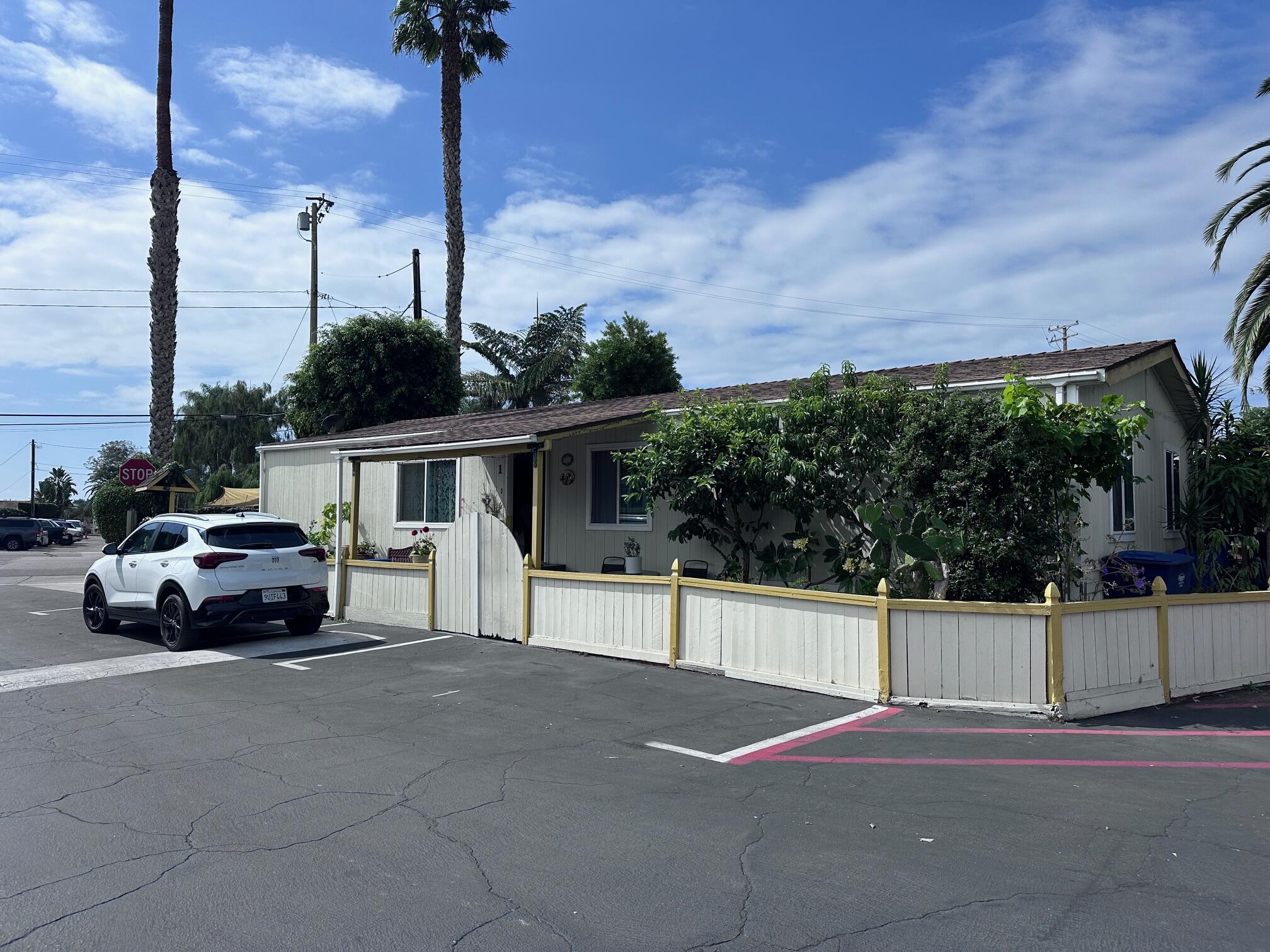 4400 Carpinteria Avenue, Unit 1 Carpinteria, CA 93013 - Photo 7 of 7 IMG_2808