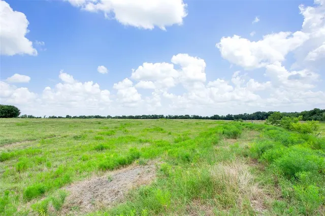 a view of an outdoor space and city view