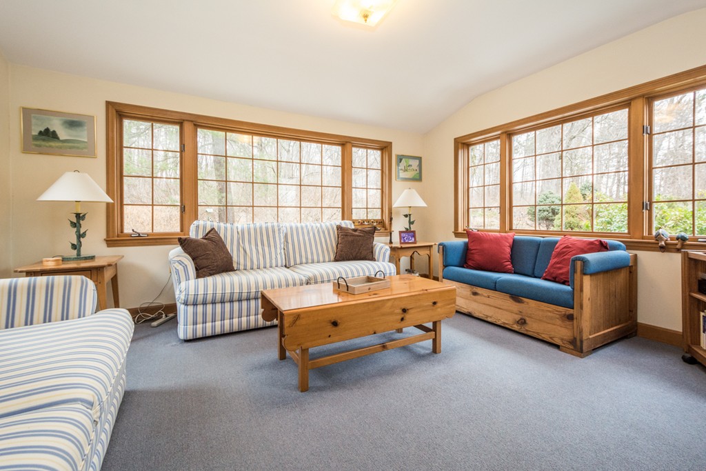 8 Castle Road Westford, MA 01886 - Photo 12 of 30 Gallery Image 12