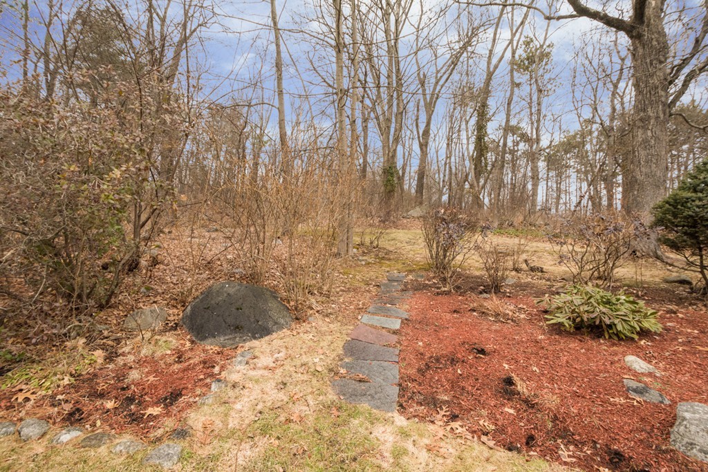 8 Castle Road Westford, MA 01886 - Photo 28 of 30 Gallery Image 28