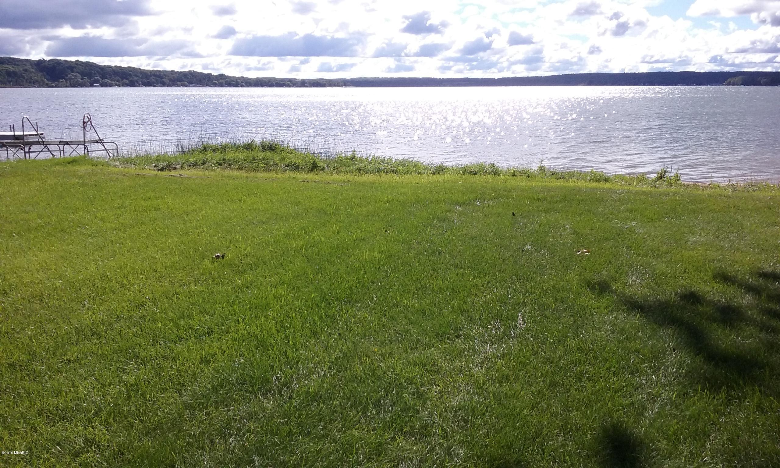 8600 Bayview Road Onekama, MI 49675 - Photo 16 of 65 2016-09-01 10.29.40