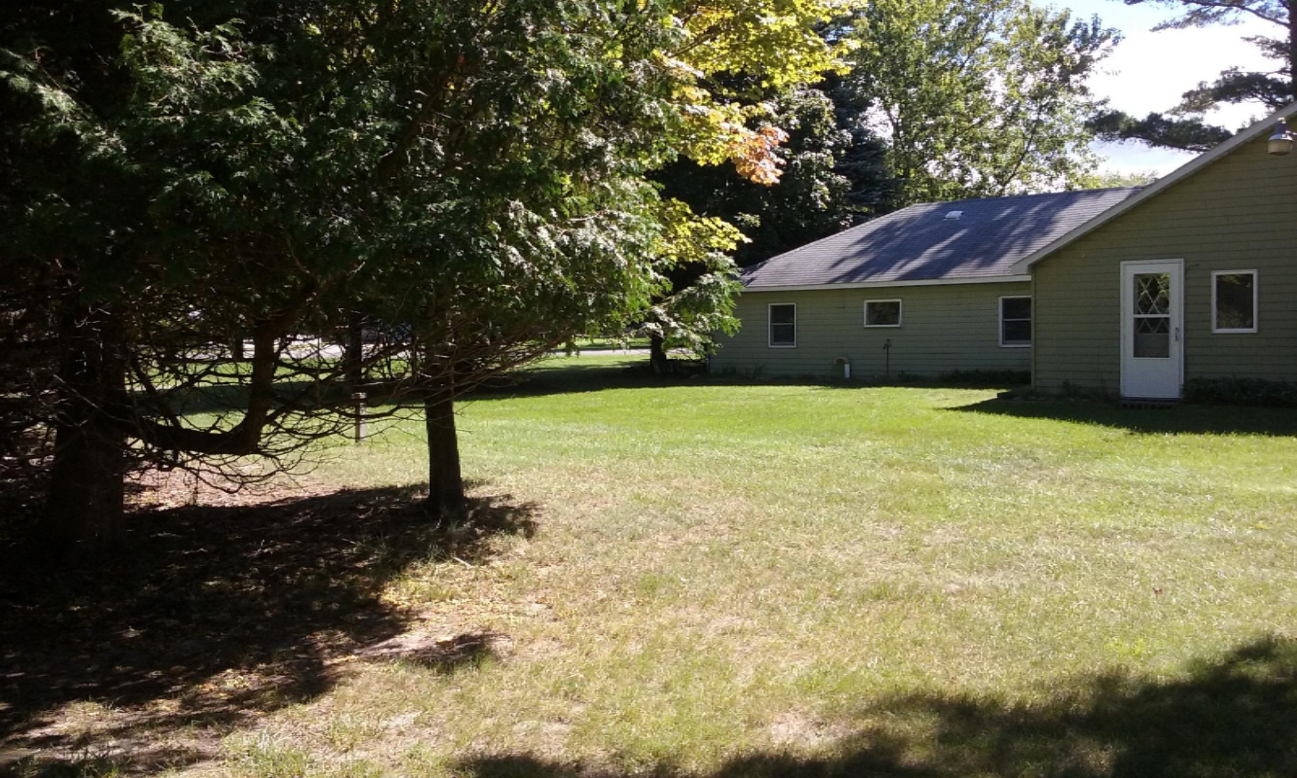 8600 Bayview Road Onekama, MI 49675 - Photo 51 of 65 2016-09-01 11.59.31