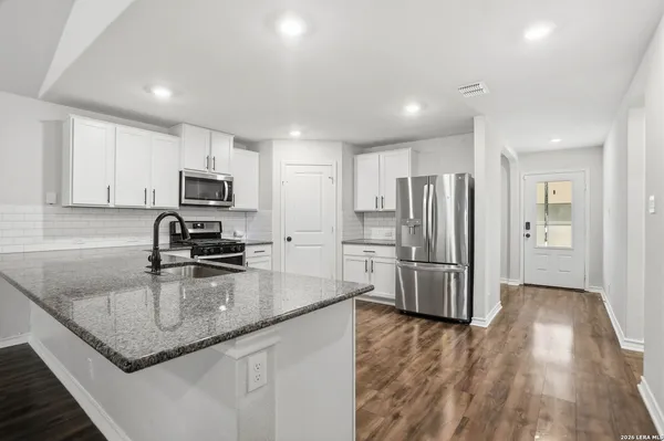 $2,000 | 15135 Longtailed Duck, San Antonio, TX 78253