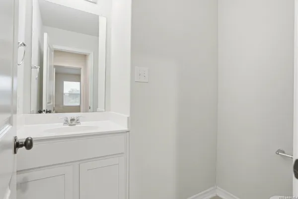 $2,000 | 15135 Longtailed Duck, San Antonio, TX 78253