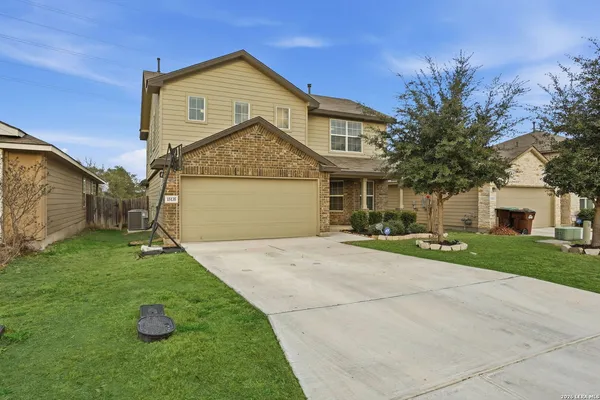 $2,000 | 15135 Longtailed Duck, San Antonio, TX 78253