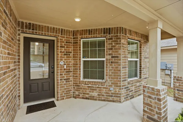 $2,000 | 15135 Longtailed Duck, San Antonio, TX 78253