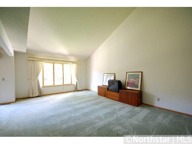 7414 Cahill Road Edina, MN 55439 - Photo 5 of 14