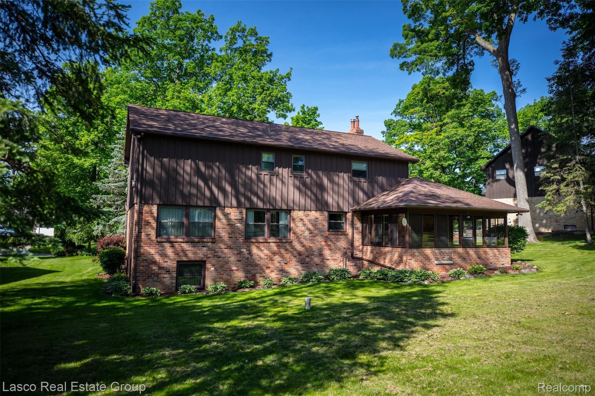 6343 Kings Pointe Road Grand Blanc, MI 48439 - Photo 34 of 44 BPF_8701.jpg