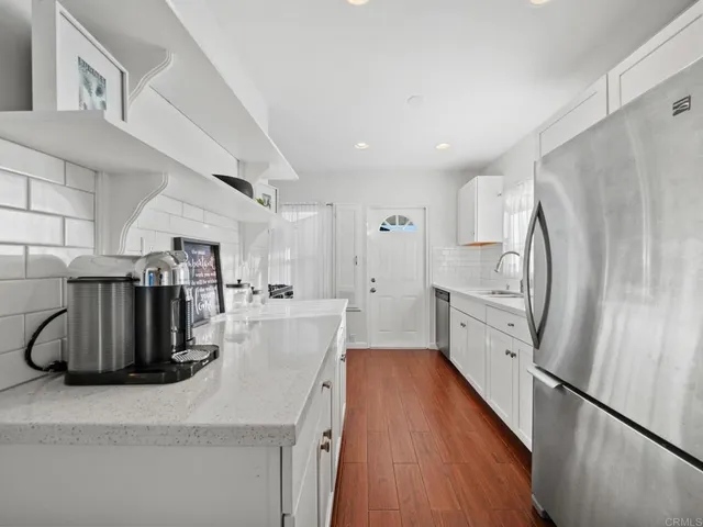 $3,150 | 367 Hedge Way, Chula Vista, CA 91910