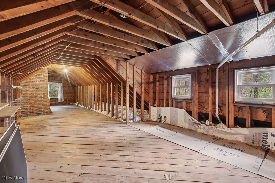 33300 South Woodland Road Cleveland, OH 44124 - Photo 44 of 50 View of attic