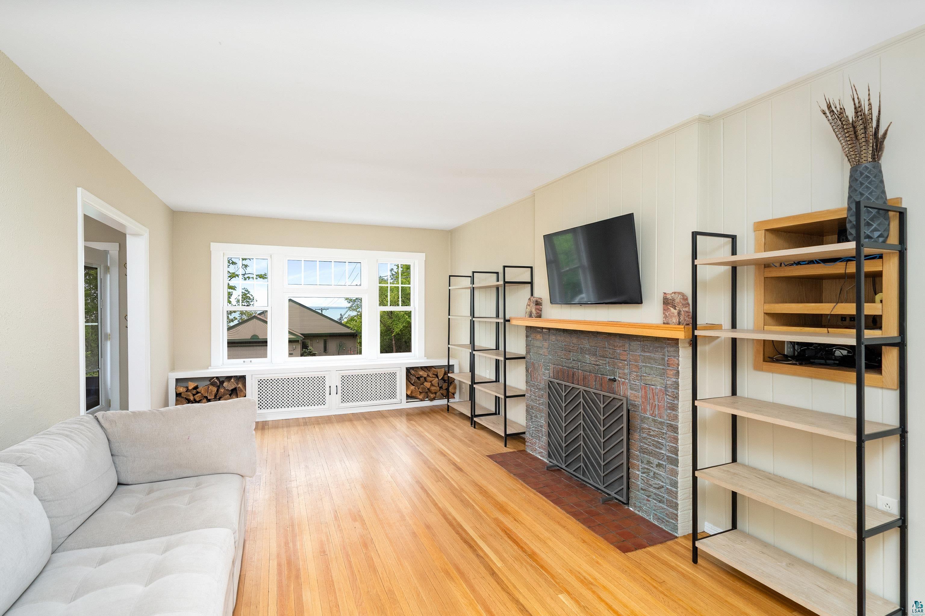 2701 East 2nd Street Duluth, MN 55812 - Photo 5 of 40