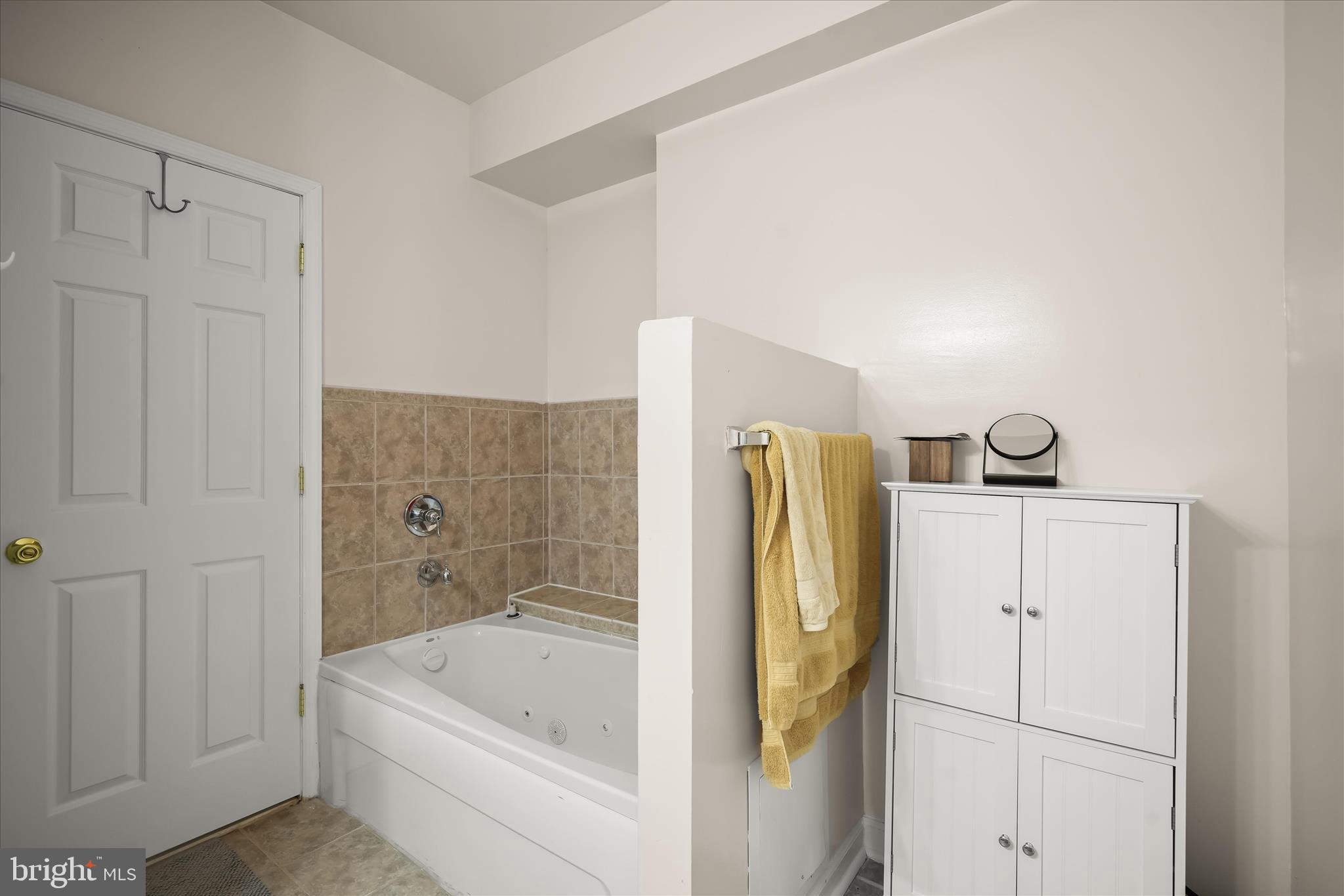 1614 6th Street Northwest Washington, DC 20001 - Photo 34 of 80 Unit 1 - Front Bedroom Ensuite Bathroom