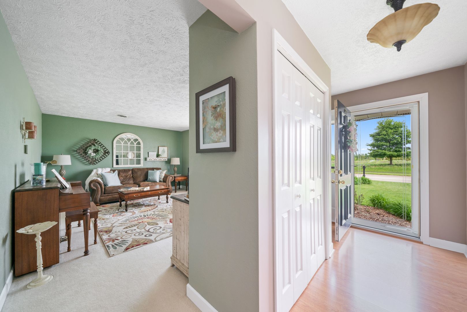 2255 Caton Farm Road Crest Hill, IL 60403 - Photo 2 of 19