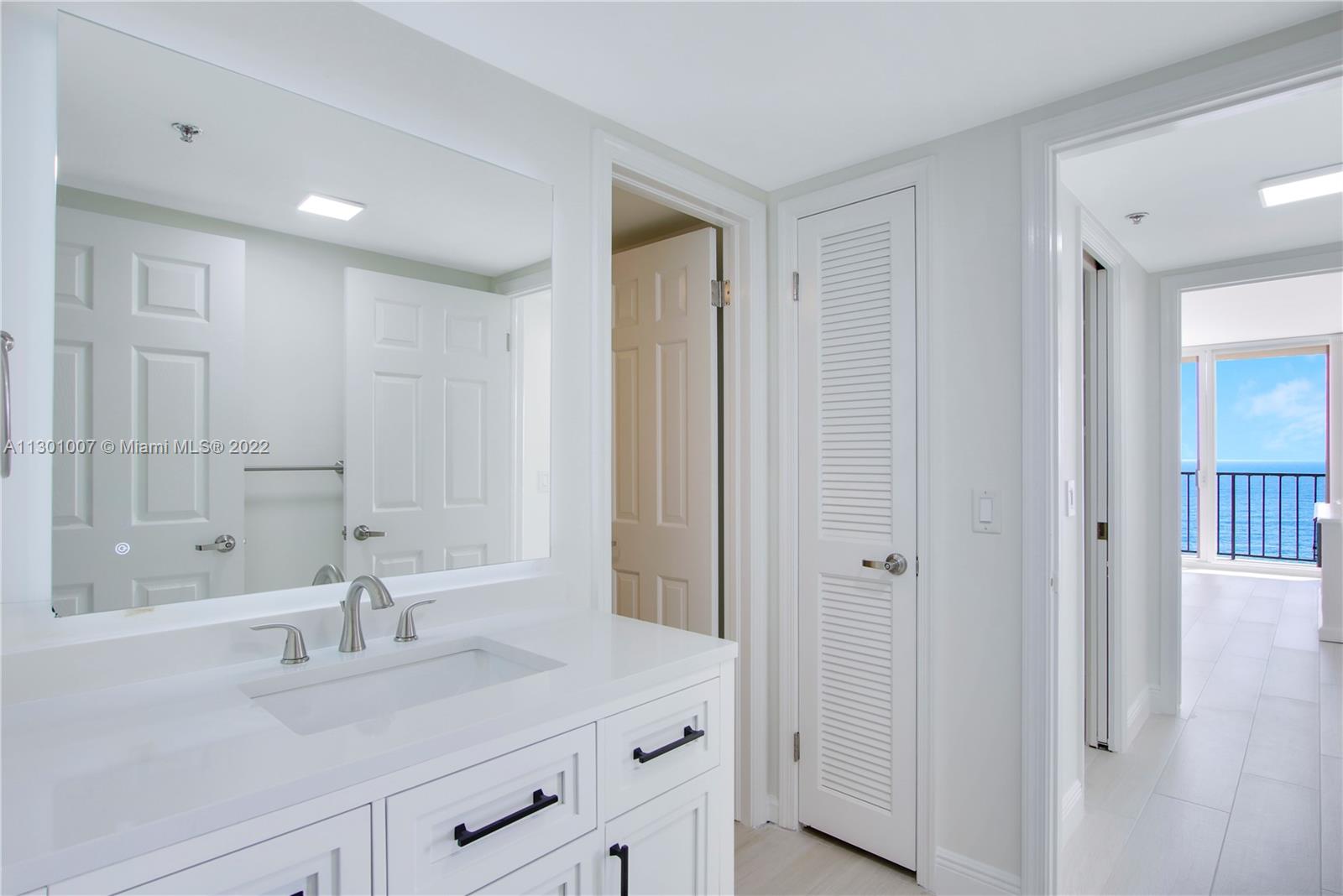 100 South Beach Road, Unit PHC Tequesta, FL 33469 - Photo 14 of 34 Gallery Image 14