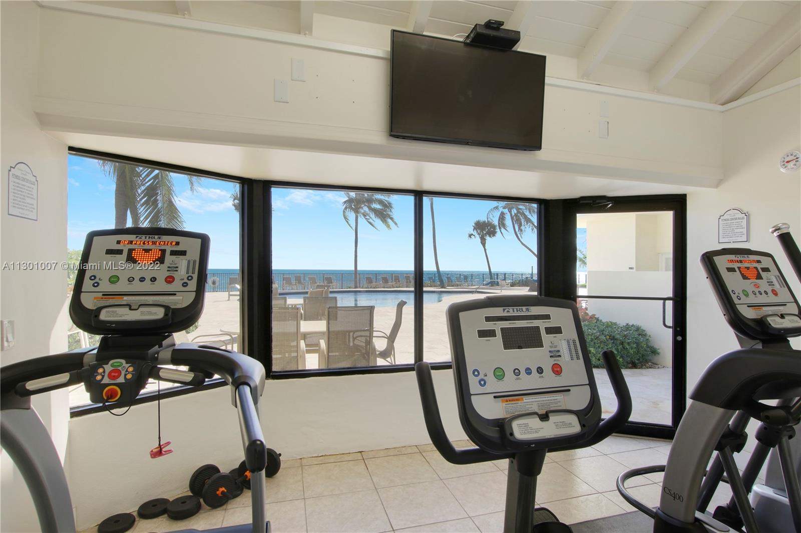 100 South Beach Road, Unit PHC Tequesta, FL 33469 - Photo 32 of 34 Gallery Image 32