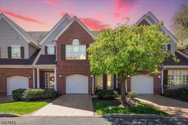 $620,000 | 29 Schmidt Circle, Watchung, NJ 07069