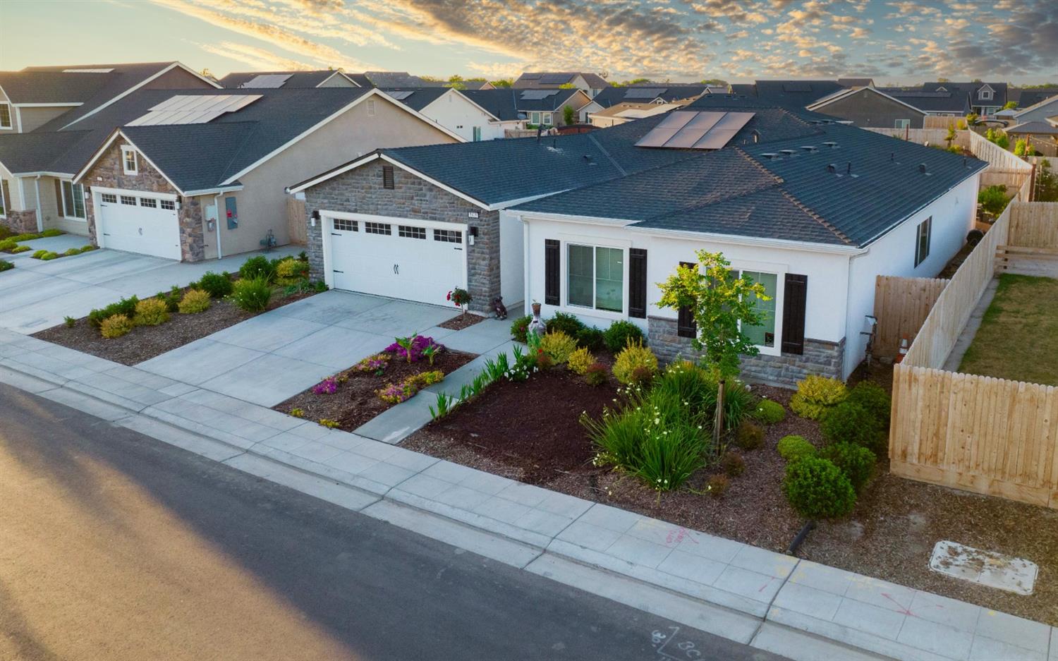1818 Softwind Drive Tulare, CA 93274 - Photo 12 of 46 front view of house with a yard