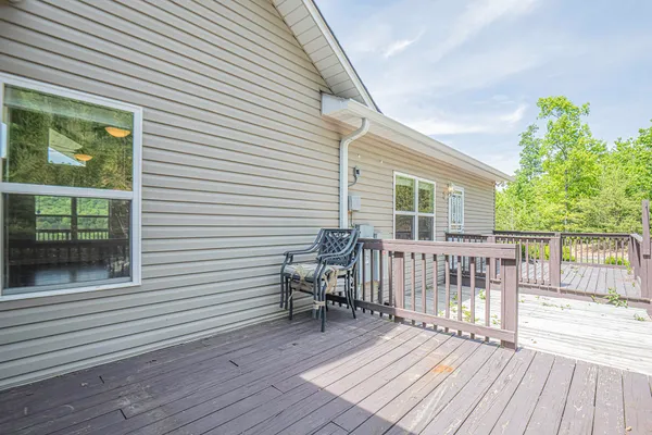 $499,900 | 365 Meadowbrook Lane, Trenton, GA 30752