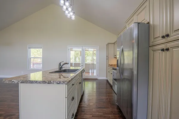 $499,900 | 365 Meadowbrook Lane, Trenton, GA 30752