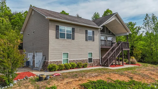 $499,900 | 365 Meadowbrook Lane, Trenton, GA 30752