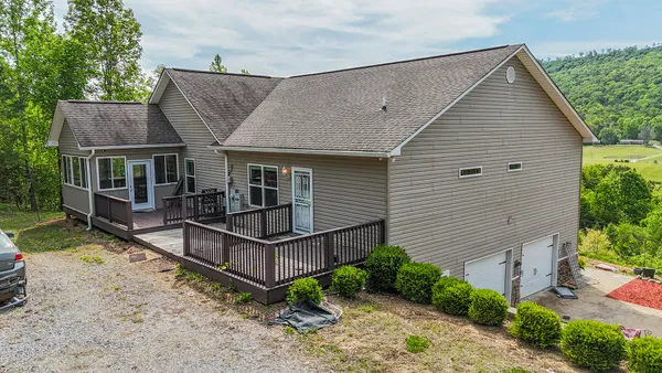 $499,900 | 365 Meadowbrook Lane, Trenton, GA 30752