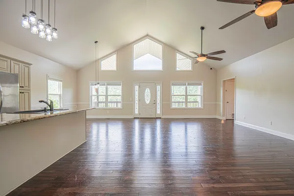 $499,900 | 365 Meadowbrook Lane, Trenton, GA 30752