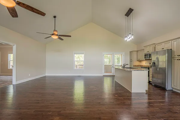 $499,900 | 365 Meadowbrook Lane, Trenton, GA 30752