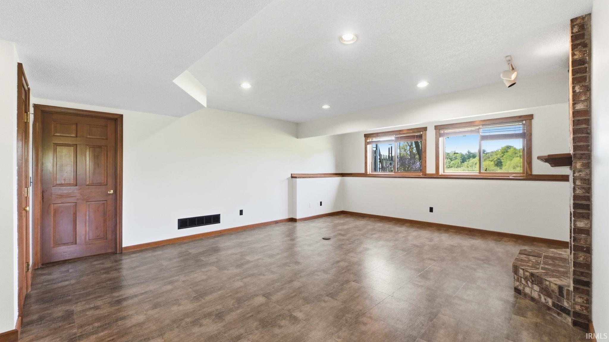 14521 Halter Road Leo, IN 46765 - Photo 26 of 44 Gallery Image 26