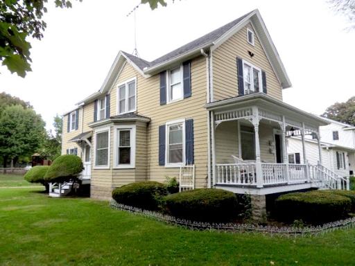202 North 3rd Street Geneva, IL 60134 - Photo 2 of 11