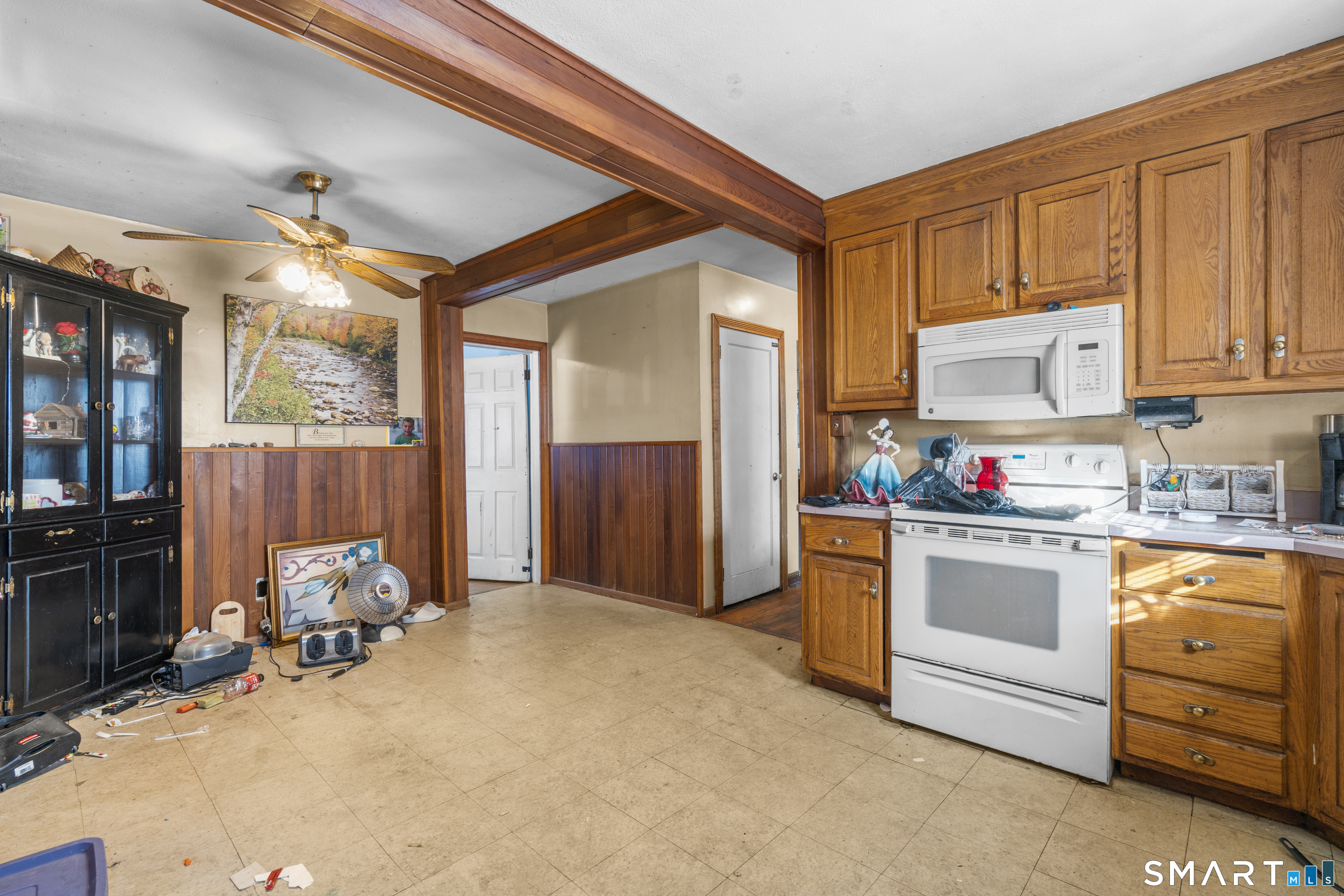 82 Foxcroft Drive Manchester, CT 06040 - Photo 11 of 34