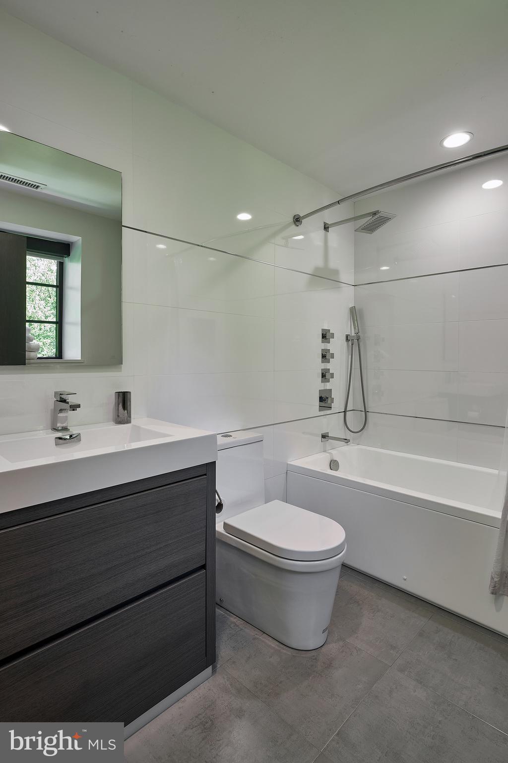 1216 Ridgewood Road Bryn Mawr, PA 19010 - Photo 38 of 50