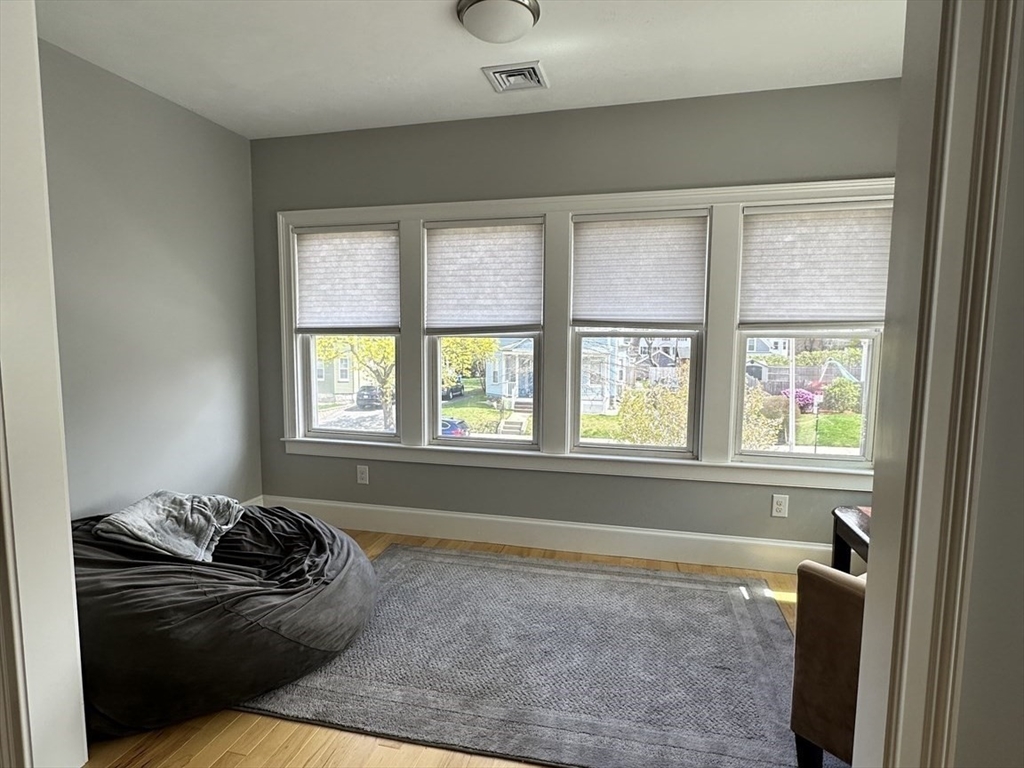 61 June Street, Unit 2 Worcester, MA 01602 - Photo 3 of 11