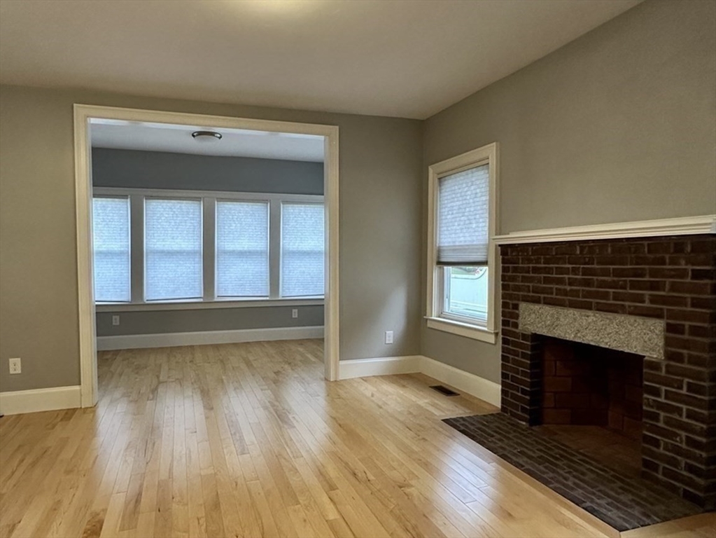 61 June Street, Unit 2 Worcester, MA 01602 - Photo 5 of 11