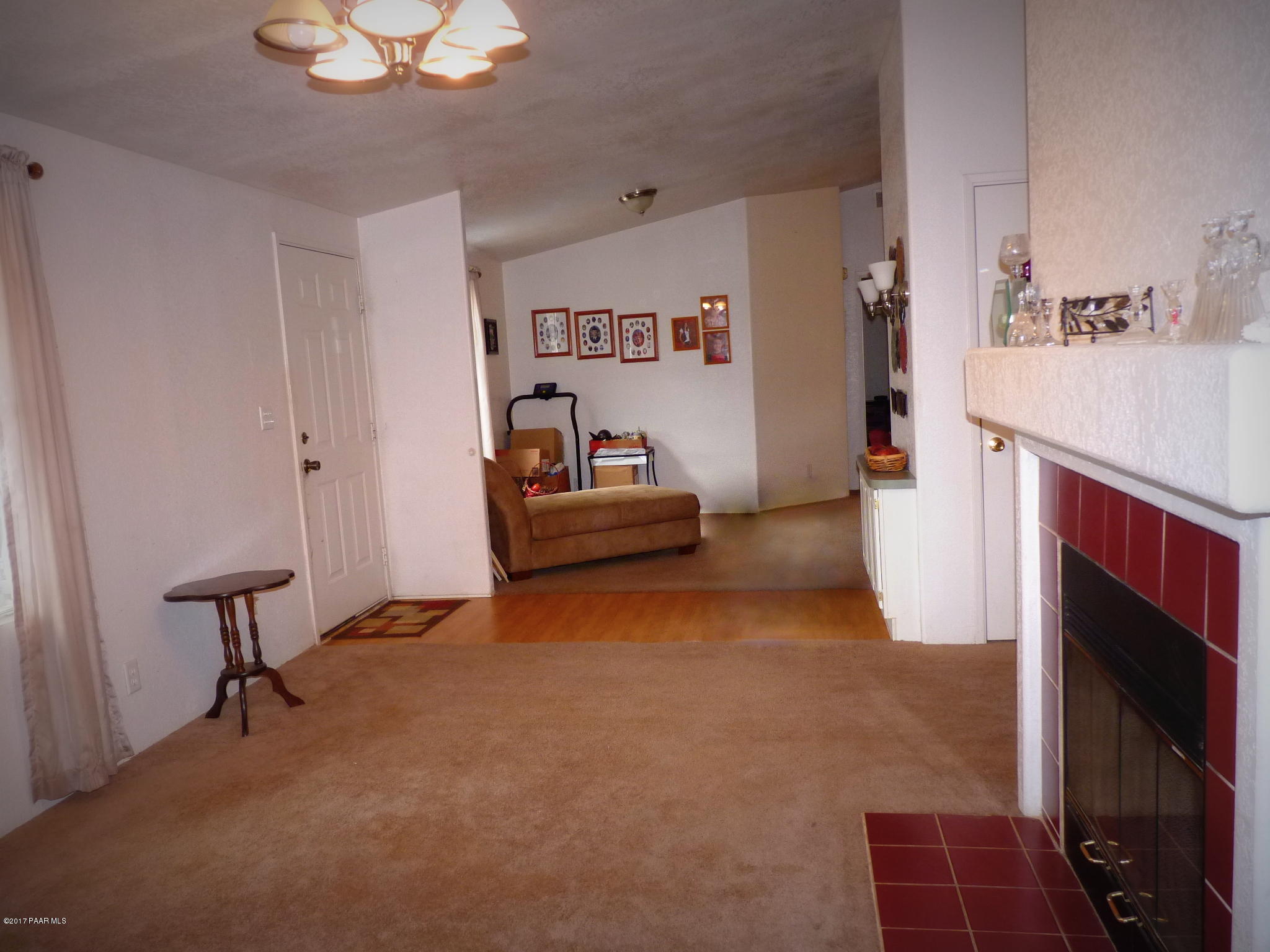 17650 Feldon Ridge Road Dewey, AZ 86327 - Photo 20 of 50 Family Room b