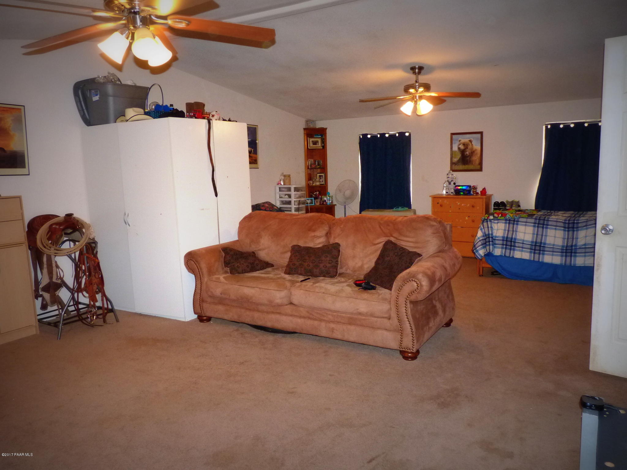 17650 Feldon Ridge Road Dewey, AZ 86327 - Photo 35 of 50 Great Room_Game Room_Potential Garage d
