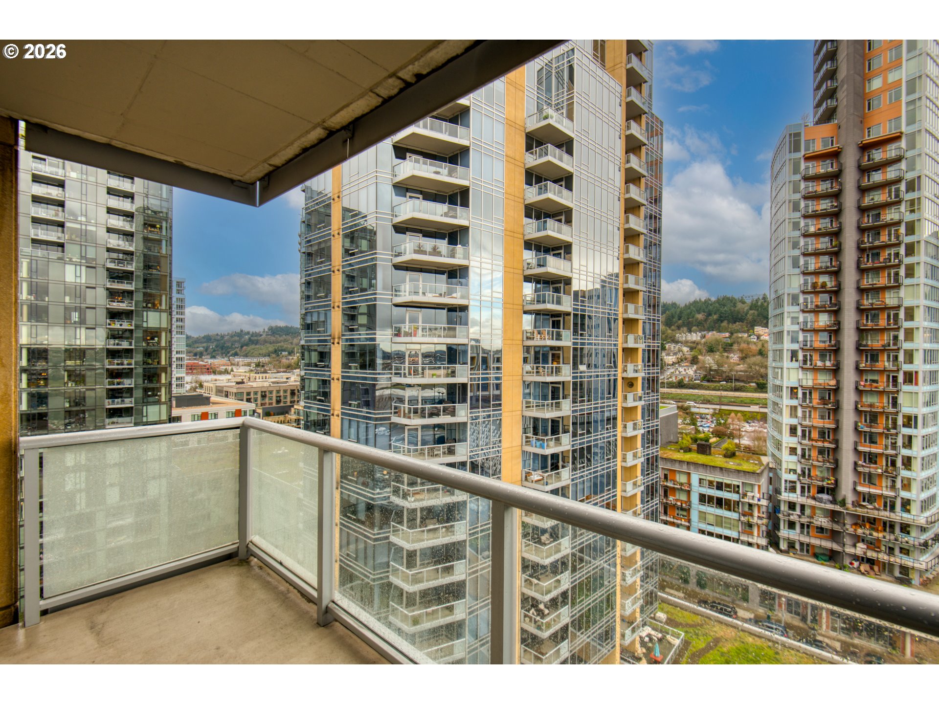 836 South Curry Street, Unit 1306 Portland, OR 97239 - Photo 15 of 39