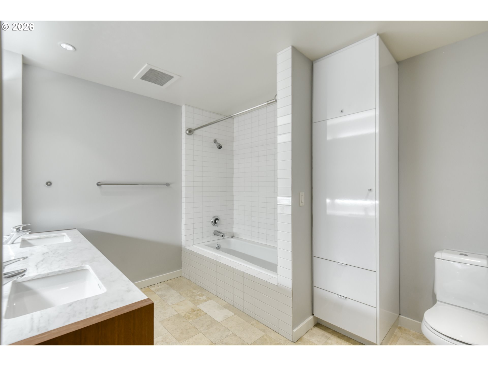 836 South Curry Street, Unit 1306 Portland, OR 97239 - Photo 18 of 39