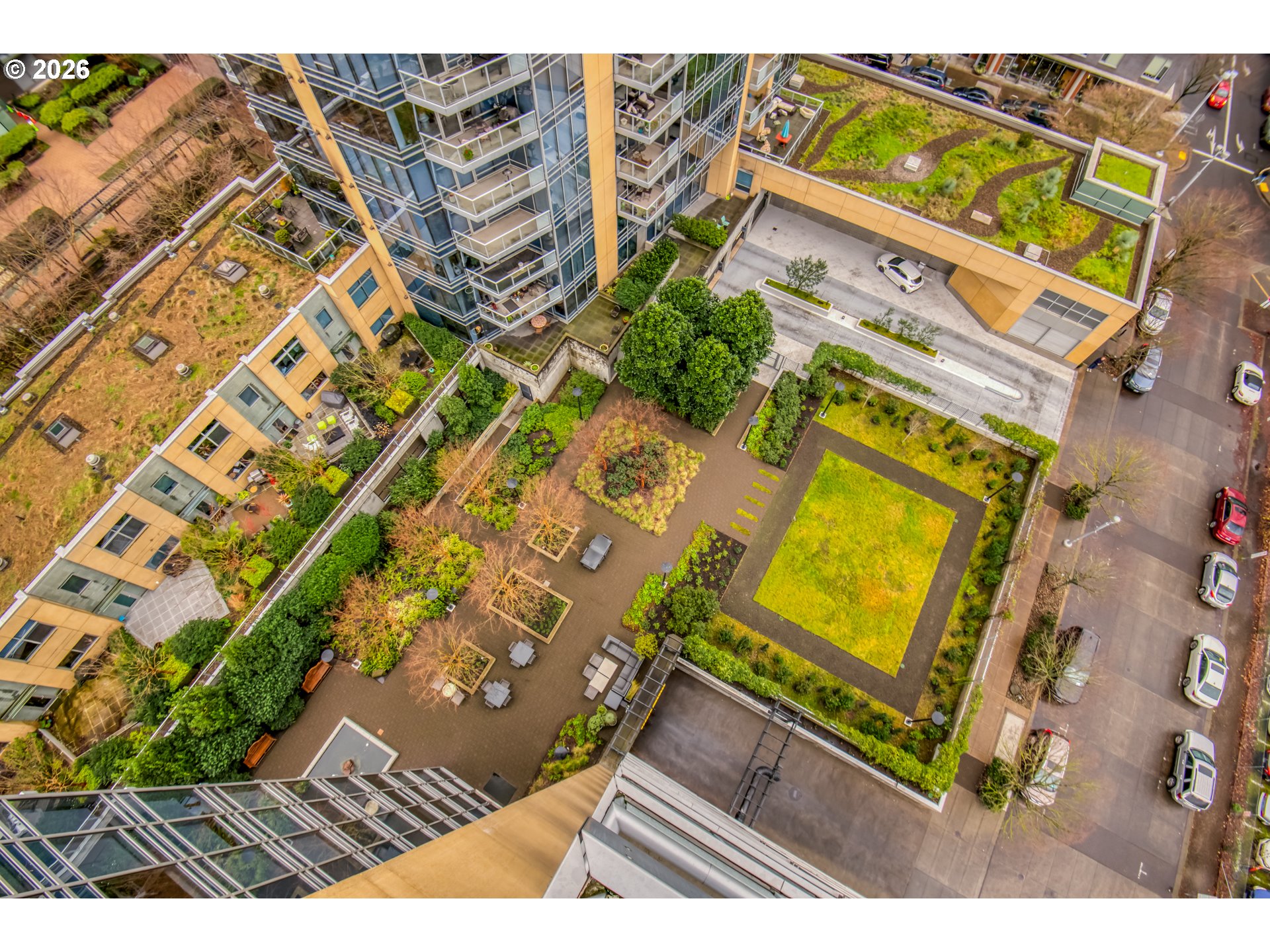 836 South Curry Street, Unit 1306 Portland, OR 97239 - Photo 28 of 39